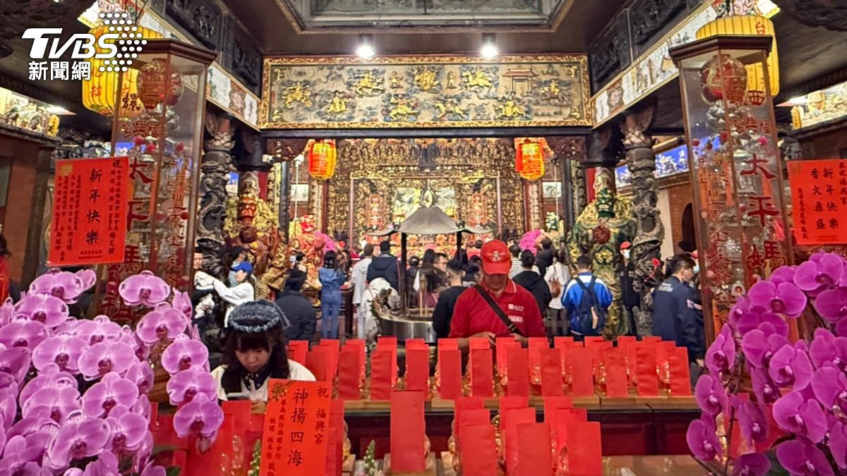 民眾相當熱情。（圖／陳祁攝）