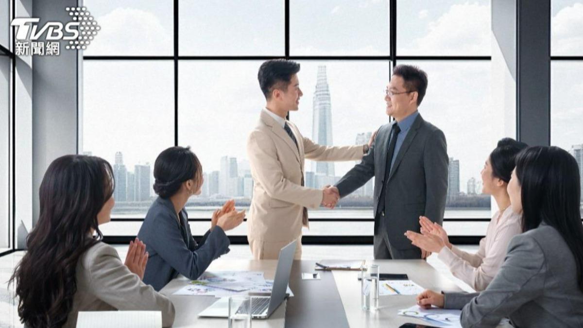 職場大洗牌！「5生肖」事業運爆發　第1名升官加薪擋不住
