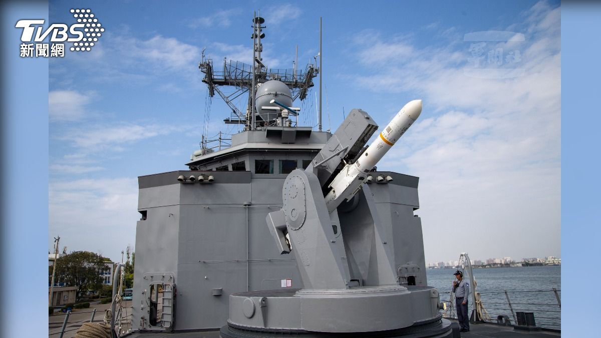 海軍「逢甲艦」春節亮劍!掛載魚叉飛彈首曝光 超兇戰力一次看