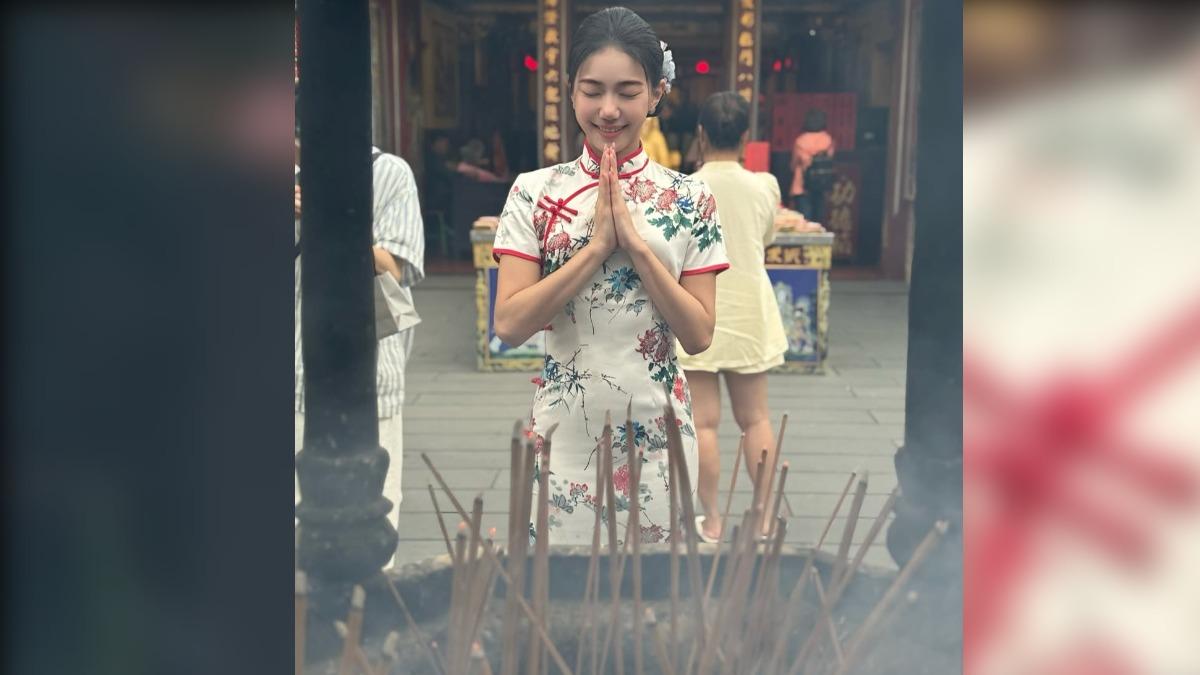 家寧初一穿旗袍拜拜喊「優雅奔向目標」 慘遭網友洗版:神明不保佑欠錢的