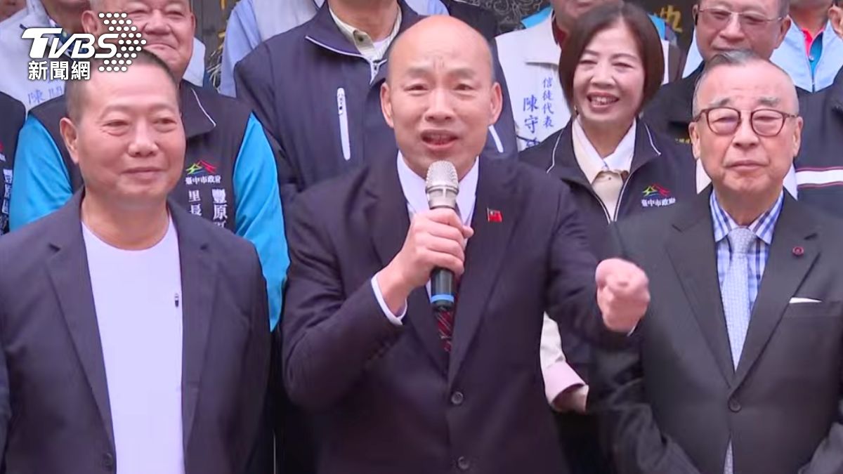 鄭麗文除夕夜撞鐘狂抖 韓國瑜拜媽祖給解釋:多多行善