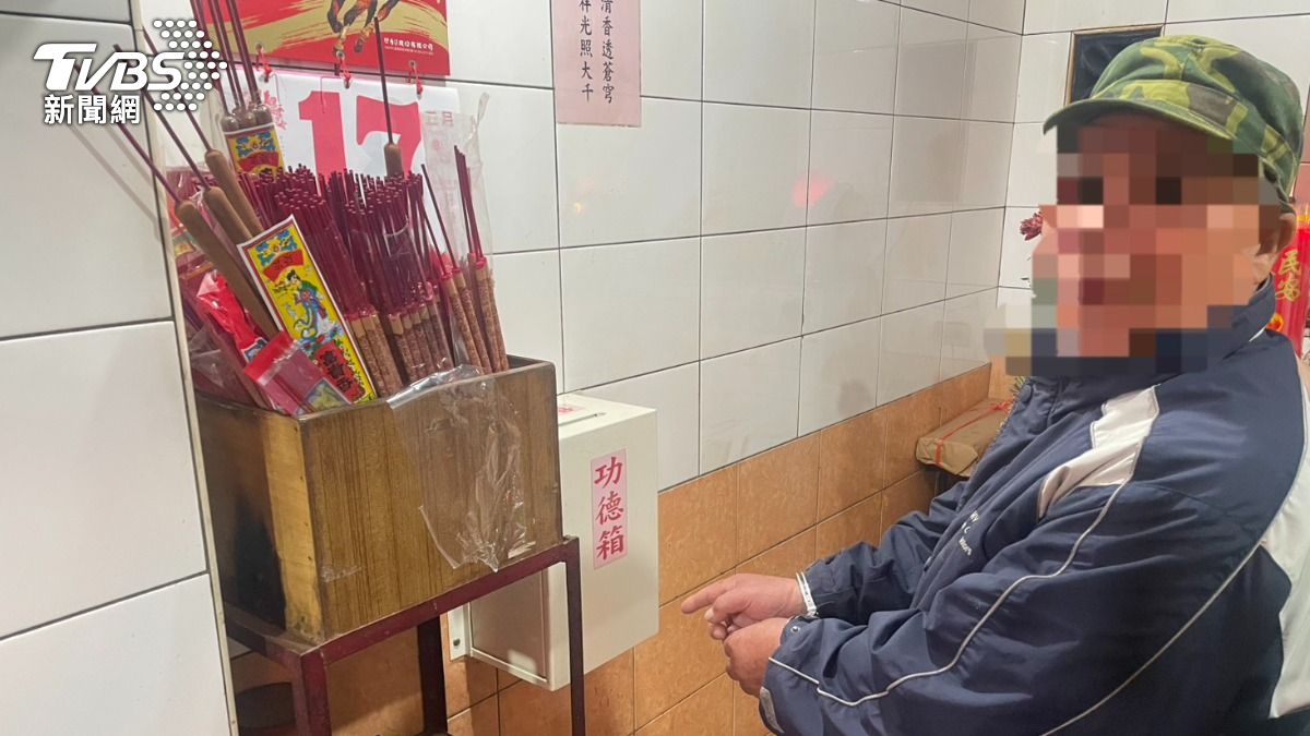 花蓮一名男子疑似缺錢，竟至土地公廟竊香油錢。（圖／TVBS）