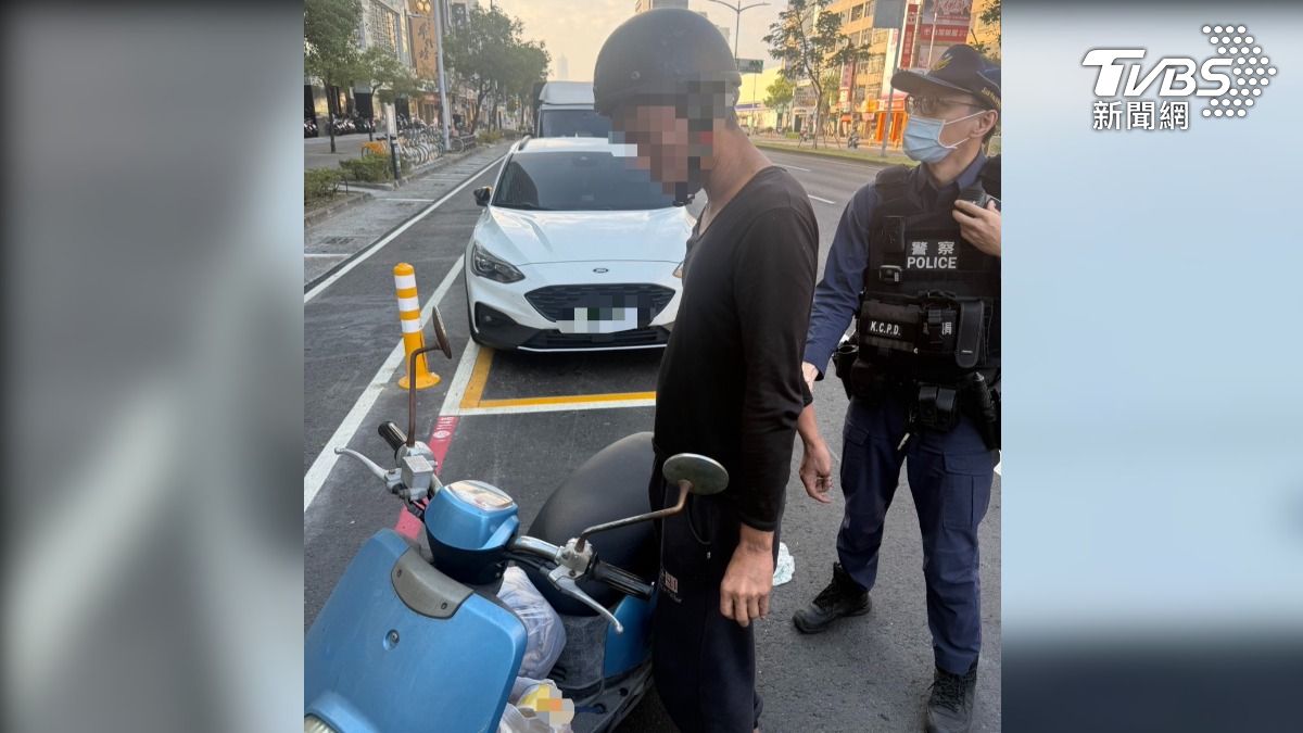 高雄鼓山發生一起竊案,竊賊發現民眾的機車鑰匙,放在前方置物籃,直接騎走摩托車,還買了米酒,邊喝邊騎被員警逮個正著(圖/TVBS)