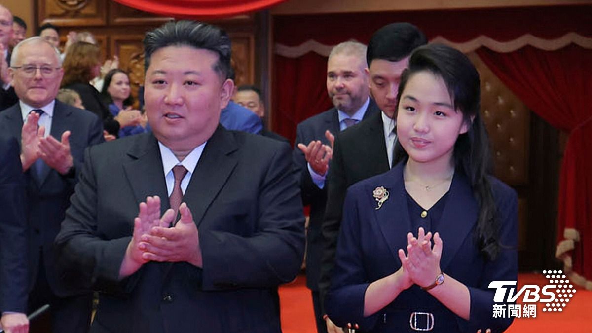 金主愛近來頻繁隨金正恩公開露面。(圖／達志影像美聯社)