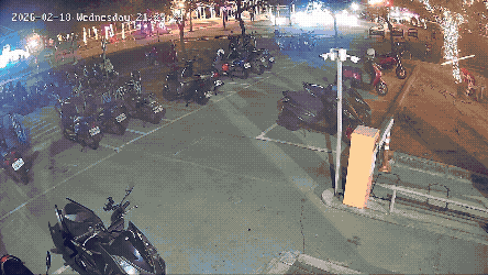 屏東男當街丟汽油彈。(圖/ogg_cnn授權提供)