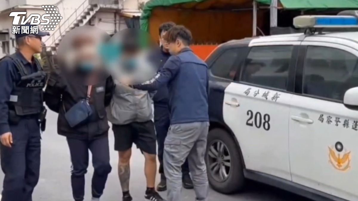 花蓮男子不滿被友人翻舊帳,竟烙人闖住家打人。(圖/TVBS)
