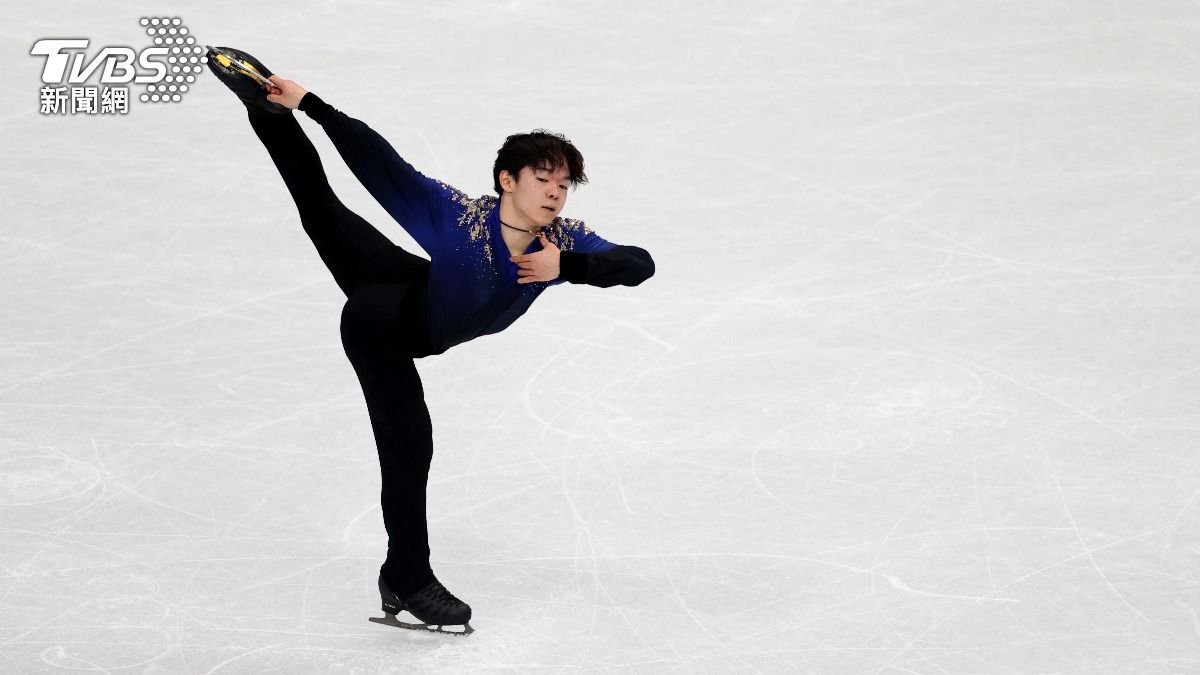 日本花滑選手鍵山優真摘銀。(圖/達志影像路透社)