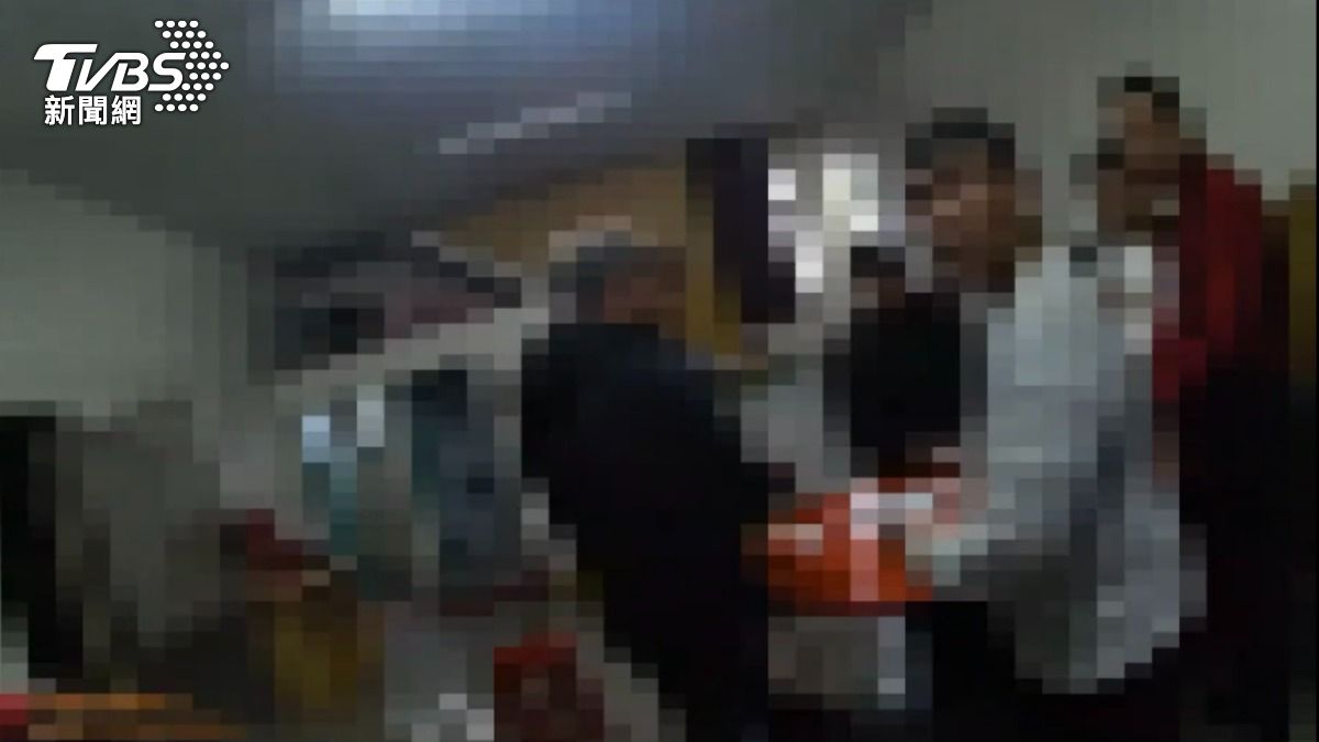 警方在現場逮捕6名賭客。(圖/TVBS)