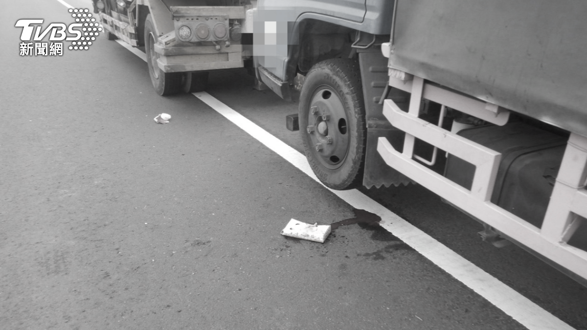 台中嚴重事故!拖吊車司機遭撞頭破裂、腿變形命危 駕駛跑了