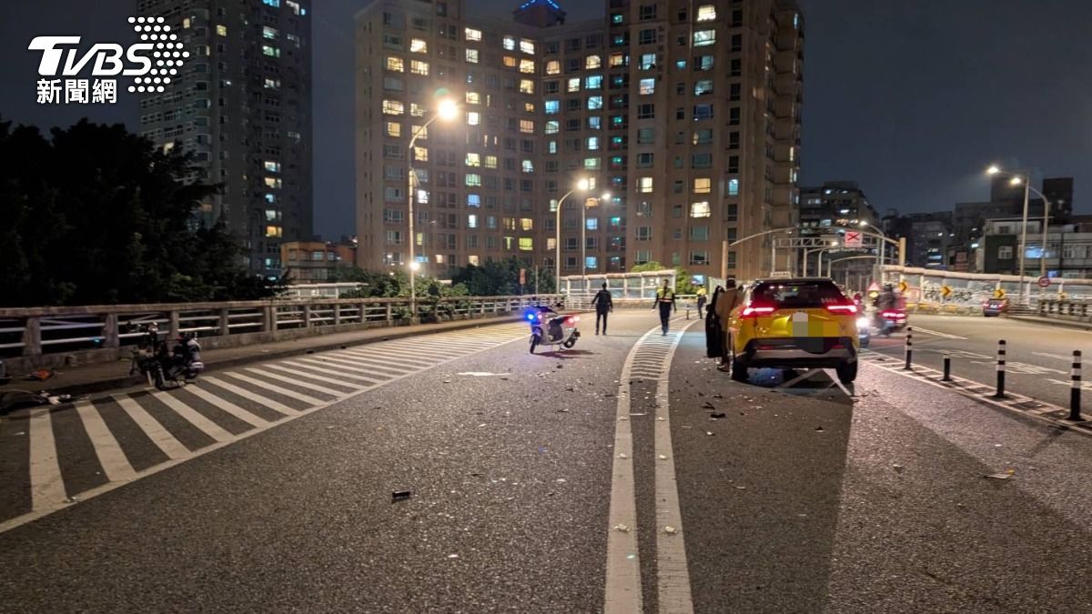 新北永福橋死亡車禍!小黃「逆向撞機車」 21歲男噴飛不治