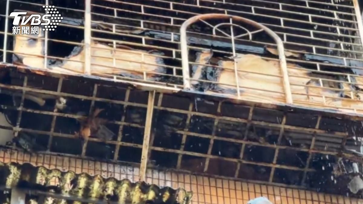樹林住宅清晨起火！客廳燃燒全焦黑　女住戶急逃生保命