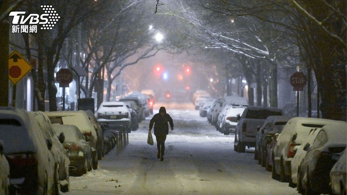 暴風雪逼近!紐約州長宣布進入緊急狀態 憂「地區將癱瘓」