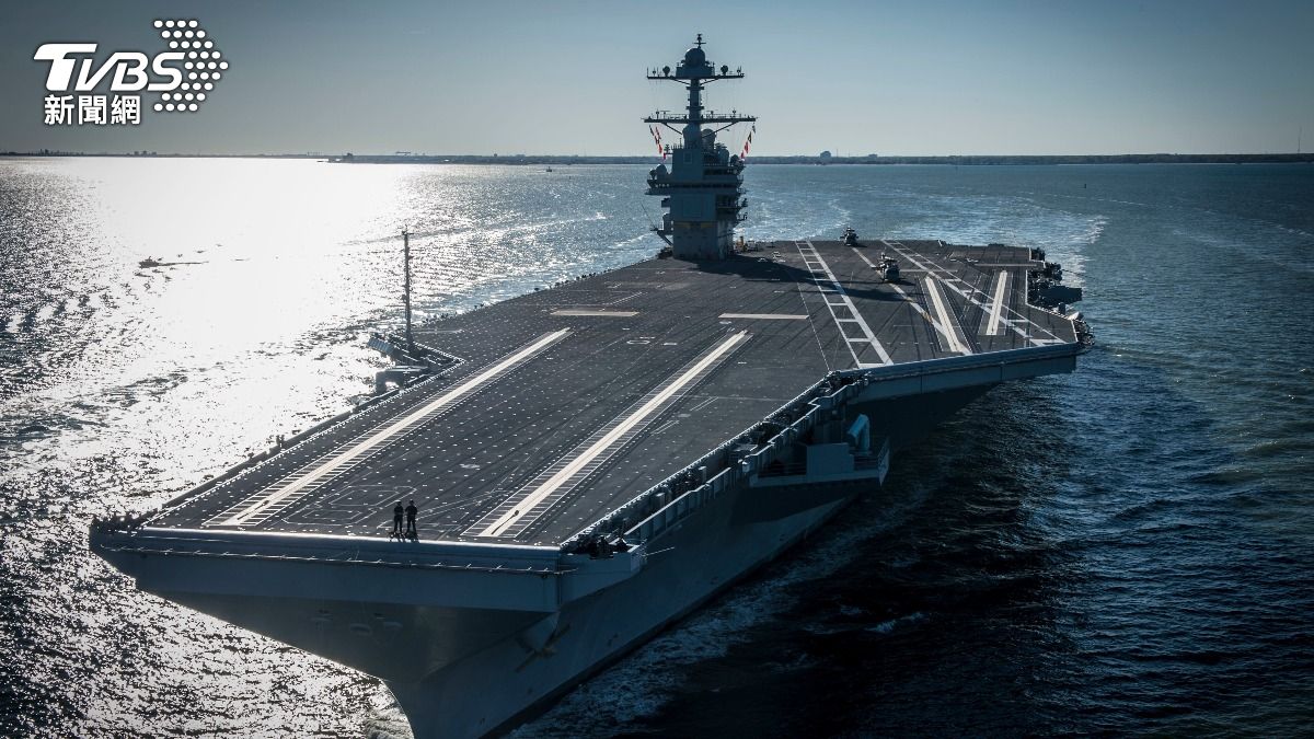 福特號航艦打擊群進入地中海,專家認為川普可能轉移關稅無效的內部壓力,加速對伊朗動武。(圖/達志影像美聯社)