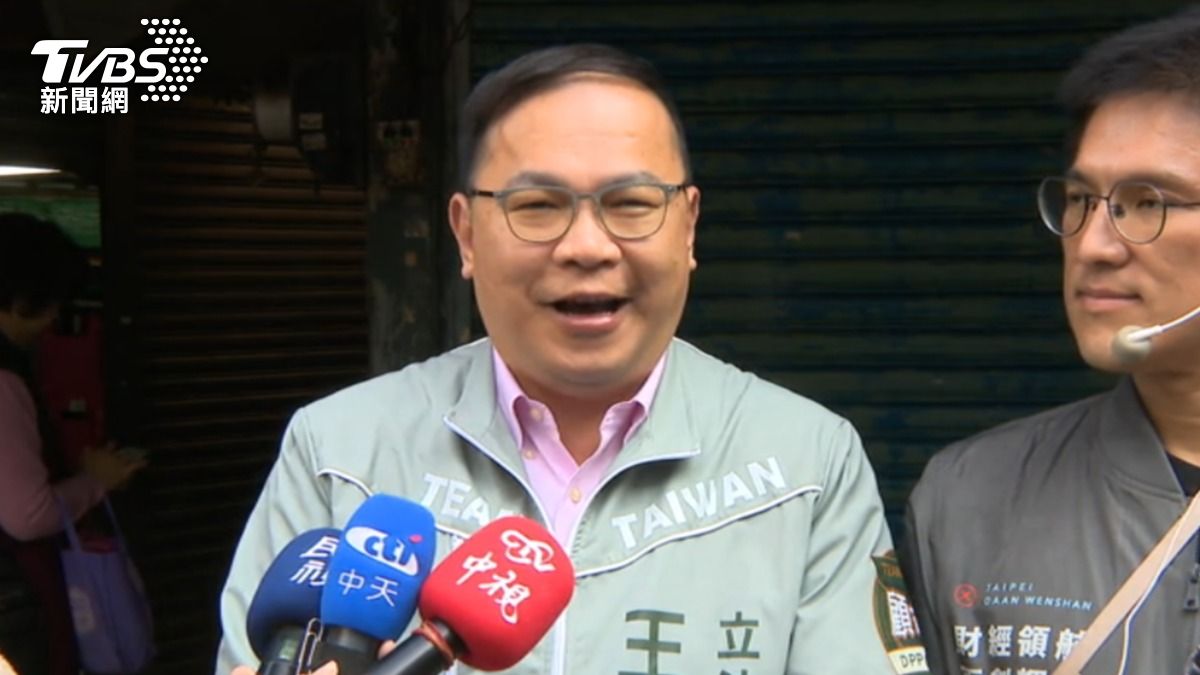川普再調升15%全球關稅!王義川籲立院速簽:最多就15%。(圖/TVBS)
