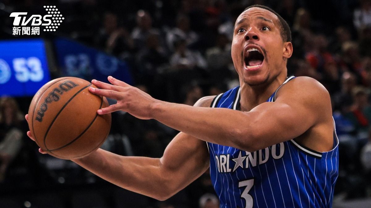 NBA/小拳石36分踢館!魔術2分壓垮快艇 可愛帶傷飆37分做白工