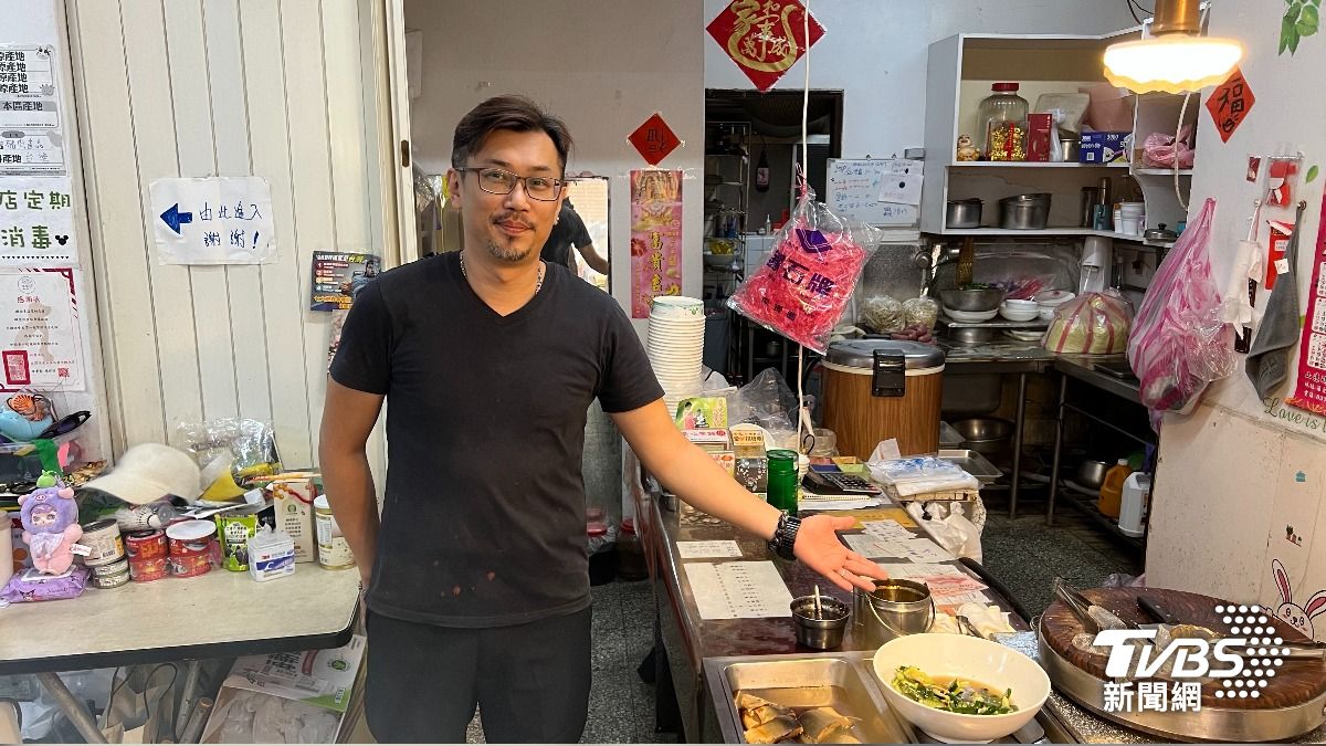 自助餐店業者鐘先生表示,最近一次叫「肉鯽仔」已經是半年前了。(圖/陳詩璧攝)