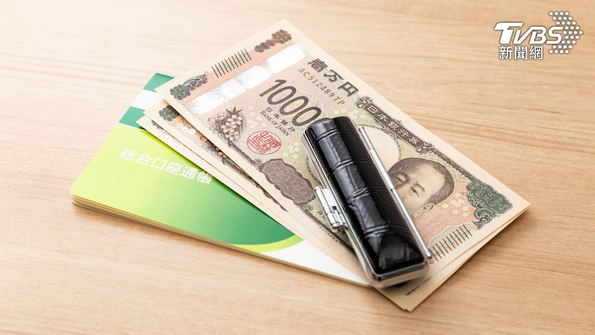 同事一句「錢放銀行根本不會增值」,老翁成功透過炒匯讓資產暴增。(示意圖/達志影像 shutterstock)