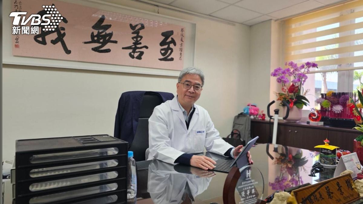 眼睛模糊別輕忽!經常追劇滑手機 小心中央漿液性視網膜病變找上門 (圖/TVBS)
