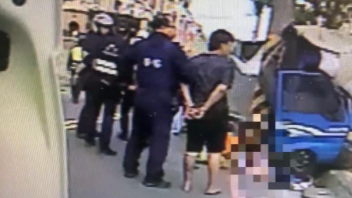 毒男駕駛遭警方送辦。（圖／TVBS）