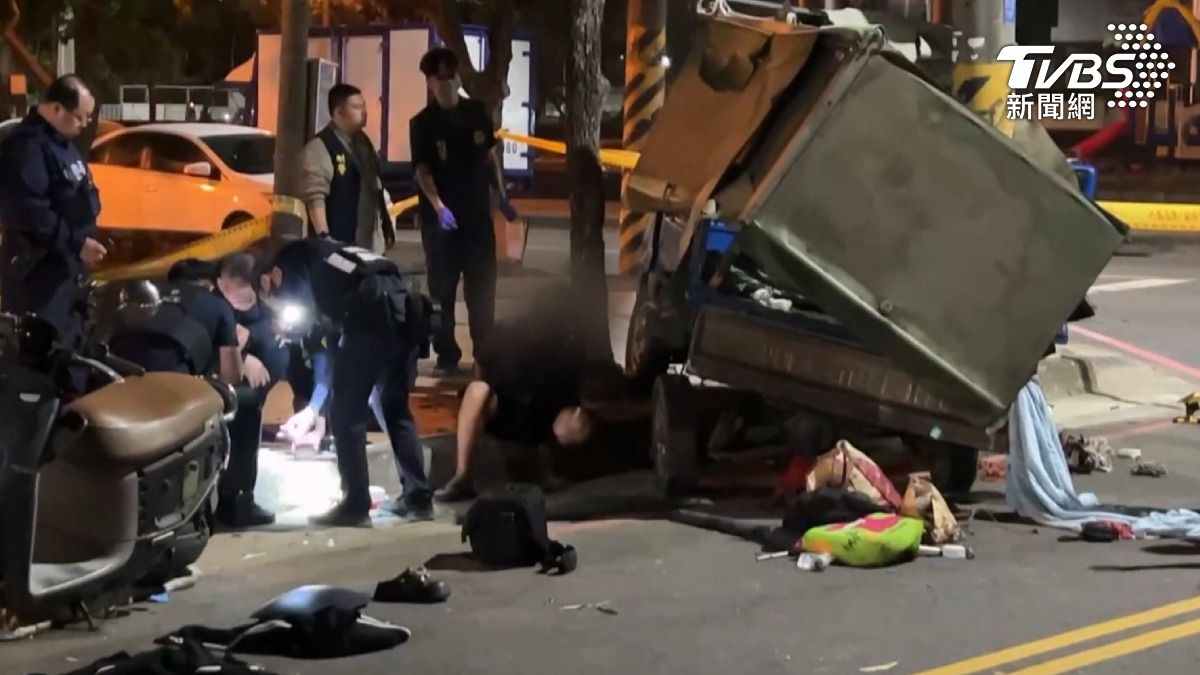 吳姓駕駛毒駕,被捕時眼神潰散,還被警方搜出毒品依托咪酯。(圖/TVBS)