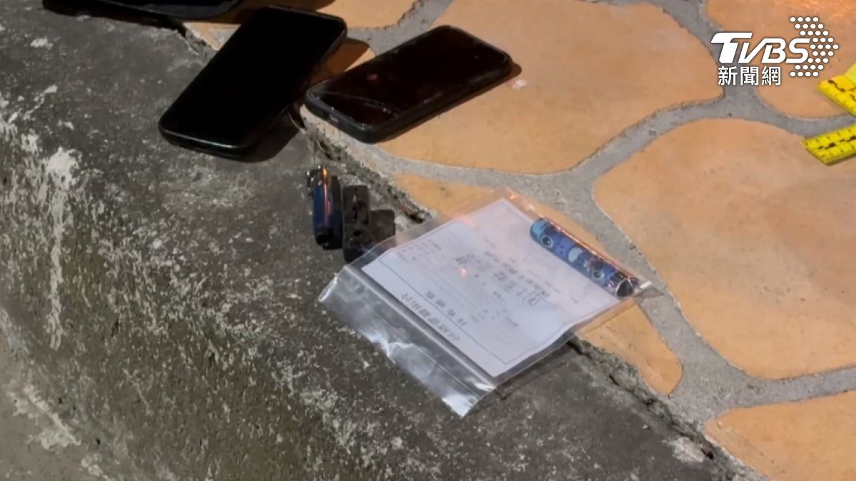 因同住夫妻友人爭吵,吳男載著5名學童用餐,沒想到他涉毒品案,早被警方鎖定。(圖/TVBS)