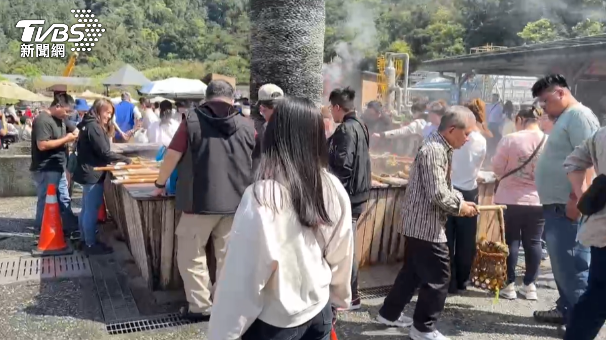 宜蘭清水地熱春節單日湧5000人。（圖／TVBS）