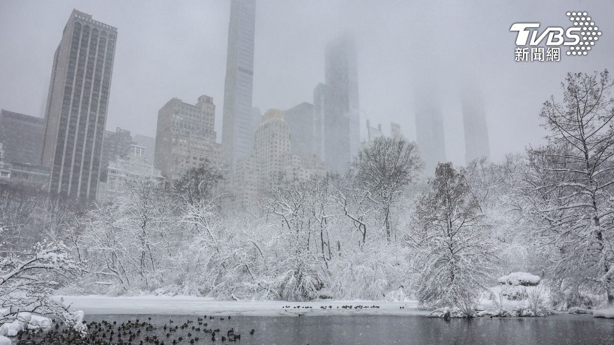 十年最猛炸彈氣旋!暴雪釀逾60萬戶斷電 全美多州緊急狀態