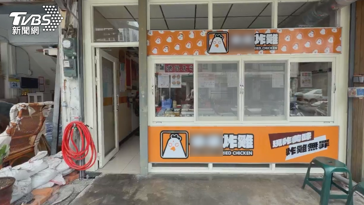 炸雞店業者指出,這名女子的騷擾行為已波及多家店鋪。(圖/TVBS)