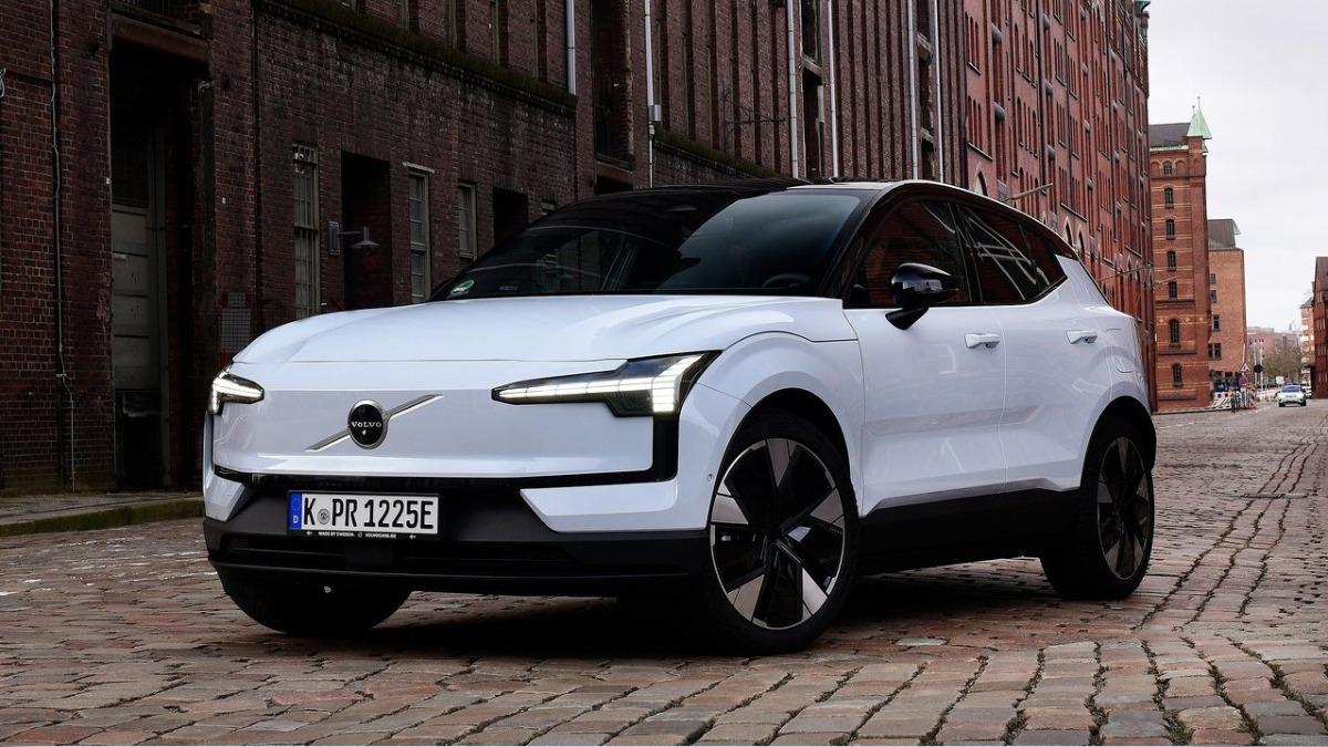 Volvo召回4萬輛EX30!電池過熱恐引發火災 台灣未列入