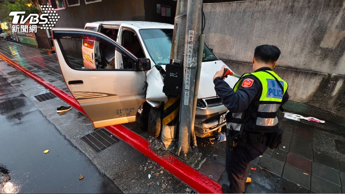 廂型車撞北市電桿釀1死2傷 家屬悲曝:有先天性心臟病