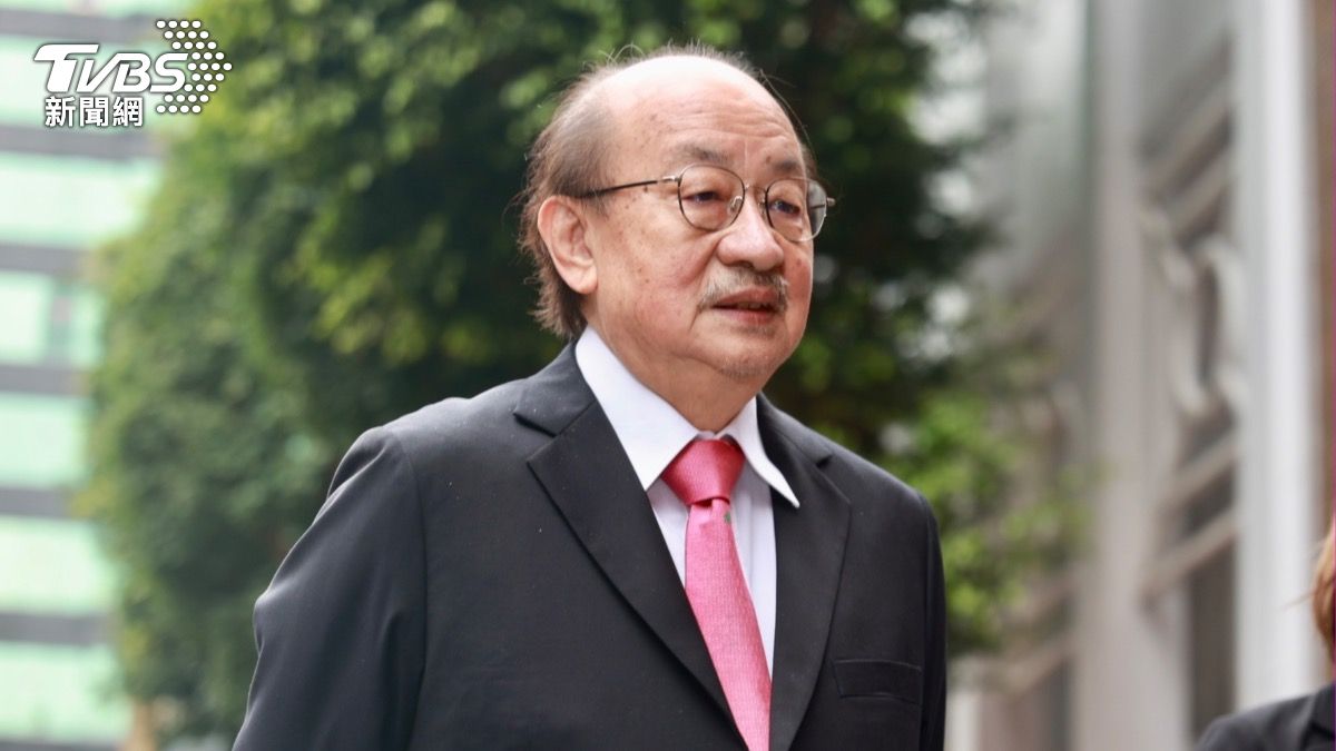 柯建銘任總召25年終卸任!鄭美娟:我眼中的他「肚子超大的」