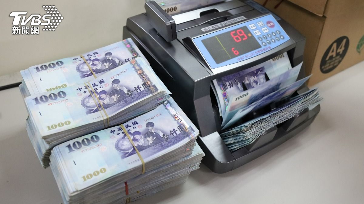 黃金未申報遭罰,急繳逾301萬元保財產。(圖/TVBS)