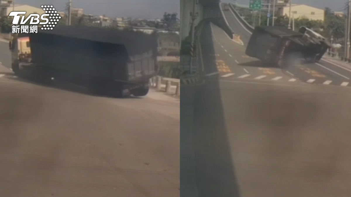 台中清水區西濱橋下有一輛半聯結車在右轉時側翻倒地,車上物品因此撒落一地。(圖/TVBS)