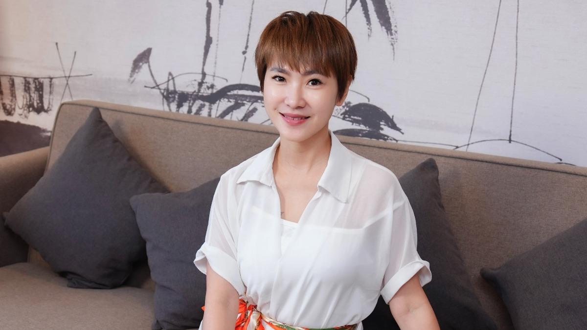 關關二婚時,老公拿出新竹11間房產讓她任選。(圖/女神愛啪啪提供)