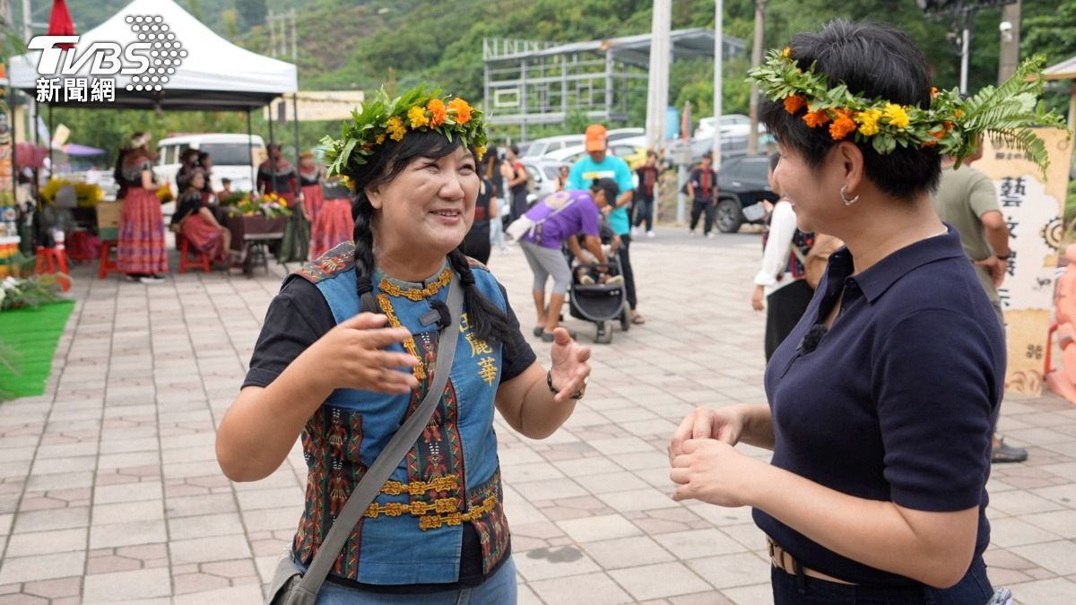 屏東獅子鄉排灣族的收穫祭,在槍聲中展開。收穫祭不是單純慶豐收,是跟被捕的獵物、收成的農作物「和解」。因為我比你強,所以你才被獵捕、收成,意味感恩、感謝。(圖/柯勝雄攝)