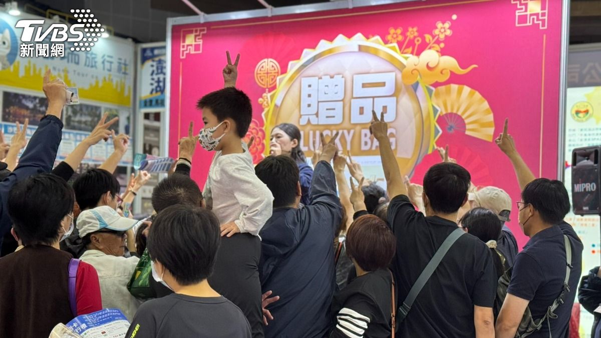 業者祭出多種優惠搶客。(圖/林雅婷攝)