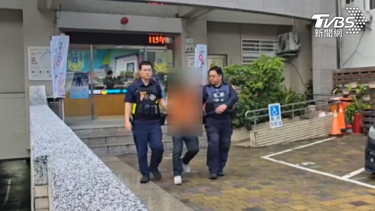 警方當場逮捕黃男，全案依刑法傷害罪嫌將黃男移送橋頭地檢署偵辦。（圖／TVBS）