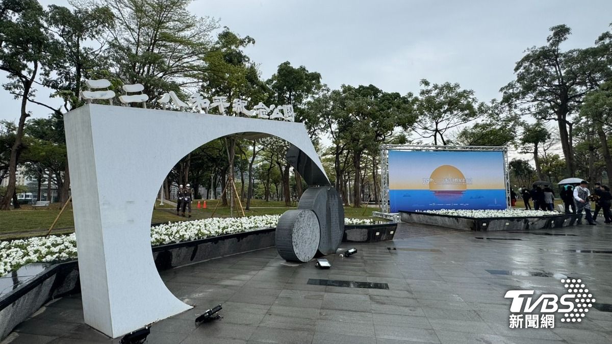 高雄市立歷史博物館舉行中樞紀念儀式。（圖／林雅婷攝）