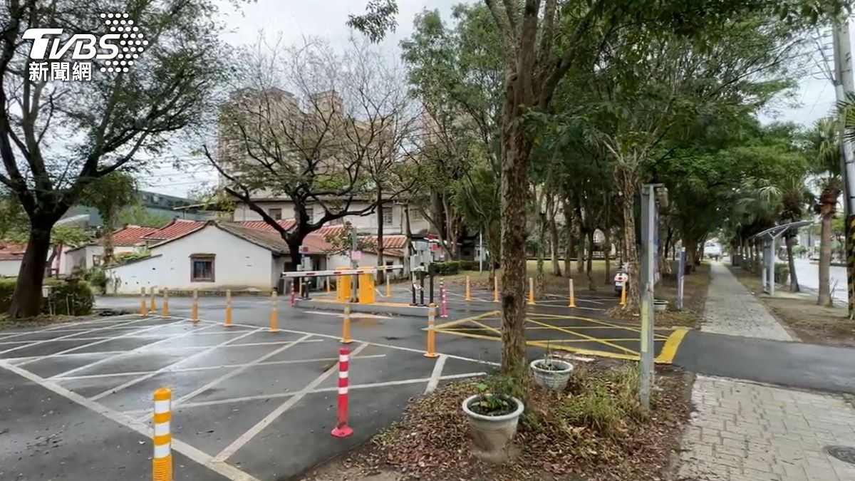 男子在停車場持BB槍射擊,警火速逮人送辦。(圖/TVBS)