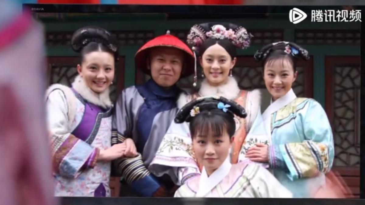飾演流朱（右）的戰菁一笑容甜美。（圖／翻攝自騰訊）