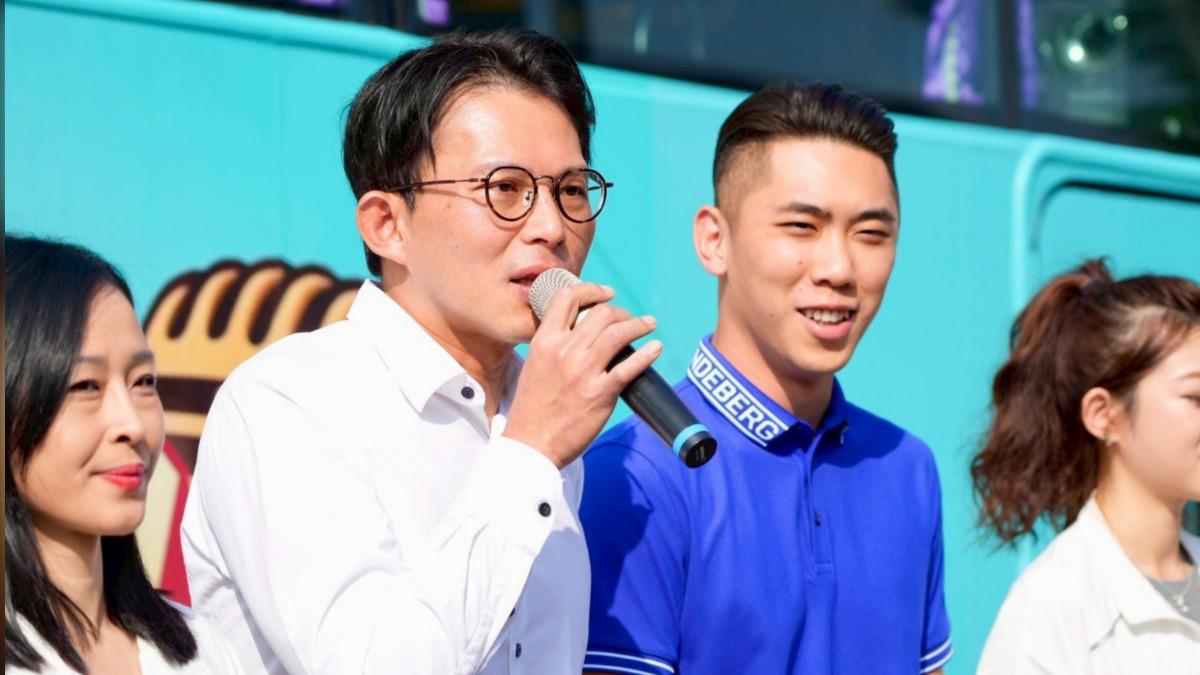 藍白合節奏亂?李四川3/10才辭職 黃國昌「讚這句」回應了
