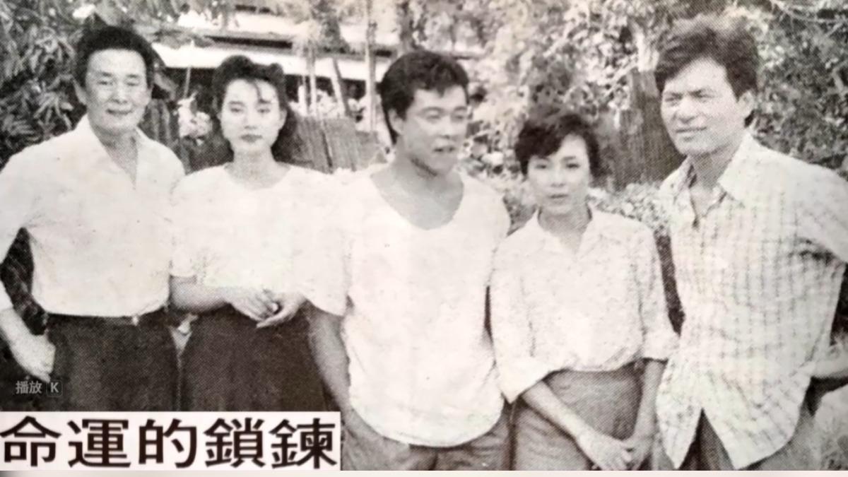 楊烈(右三)第一部作品就是跟坣娜(左二)和江淑娜(右二)主演。(圖/印太戰略智庫提供)