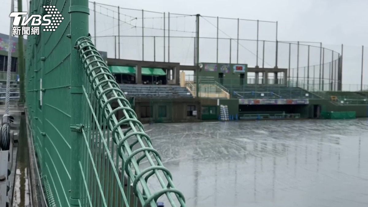 宮崎大雨影響,擾亂了中華隊的熱身賽賽程。(圖/TVBS)