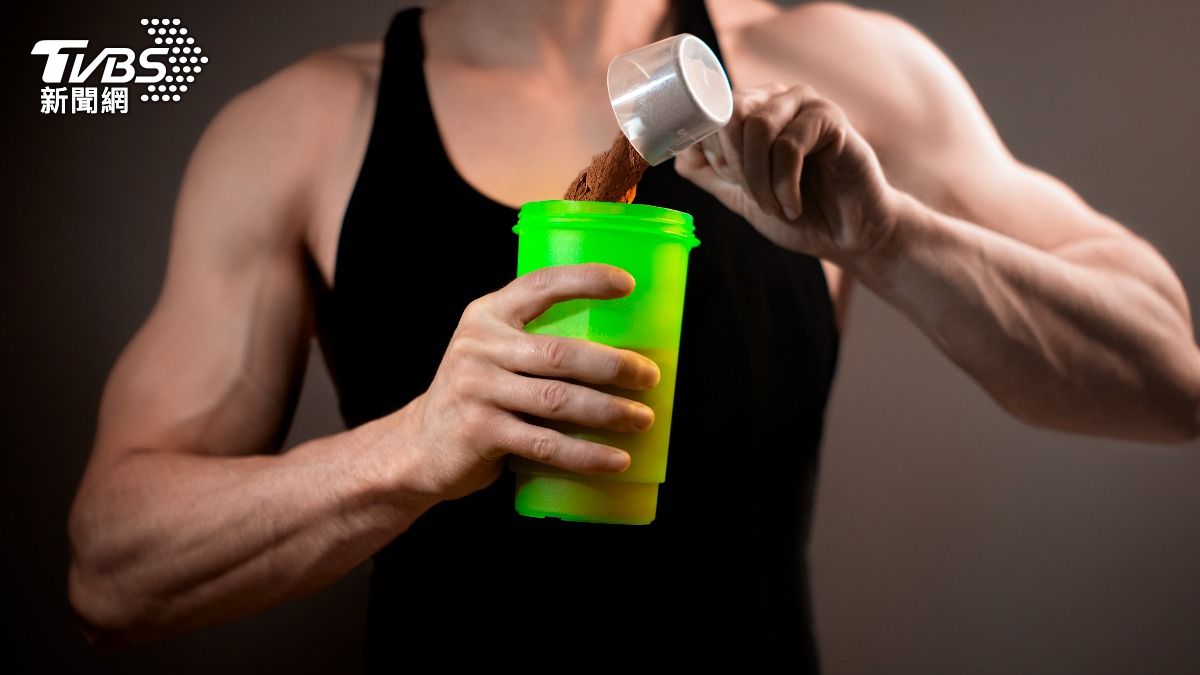 健身後30分鐘必喝乳清?研究打破迷思:學會這招才是關鍵