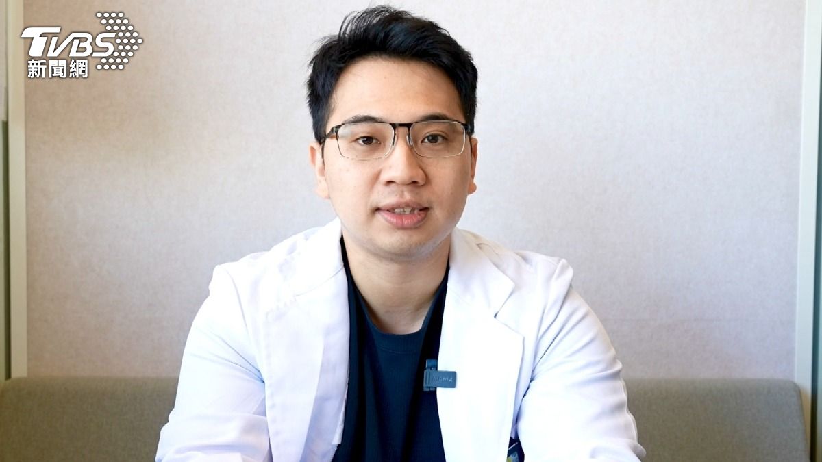 常滑手機看社群! 醫師:自律神經恐出問題  (圖/TVBS)