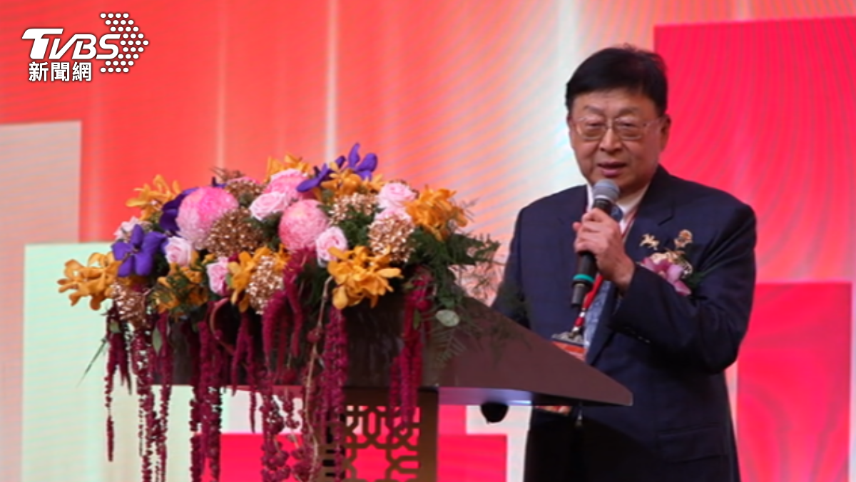 不動產聯盟總會理事長黃啟倫籲檢討房市政策。(圖/TVBS)