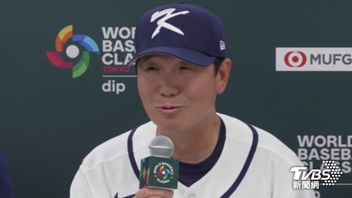 韓國隊總教練笑容藏不住，相當滿意韓國選手們的表現。（圖／TVBS）