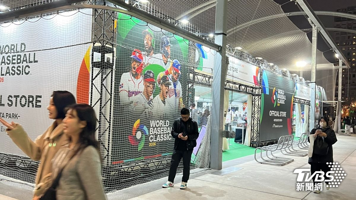 澀谷宮下公園設置WBC官方商店。(圖/胡瑞麒攝)