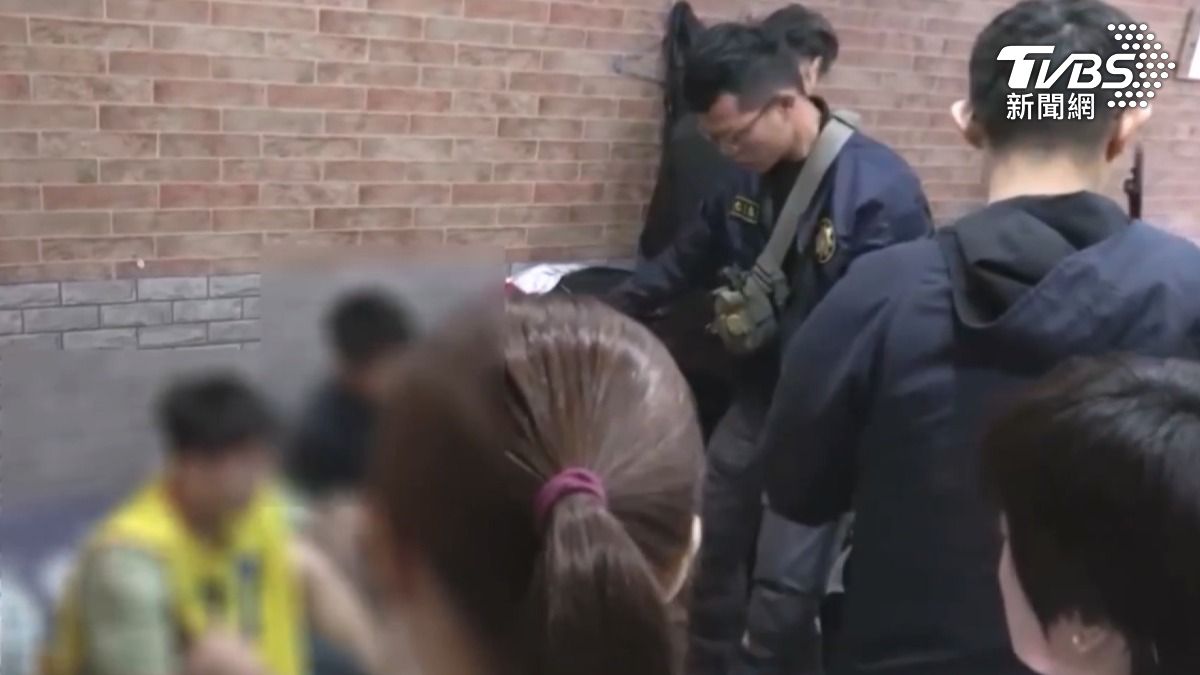 出遊闖紅燈撞死人！8逃逸移工「丟車就跑」　警花1個多月抓到人了