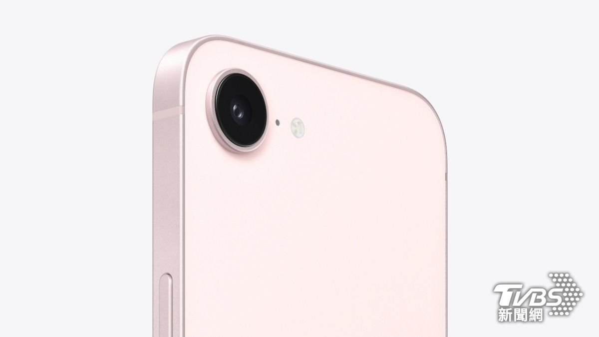 iPhone 17e走加量不加價路線，還新增夢幻「嫩粉色」。（圖片來源／蘋果）